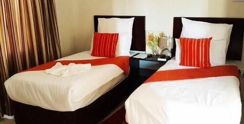 Hill View Inn Serowe Extérieur photo