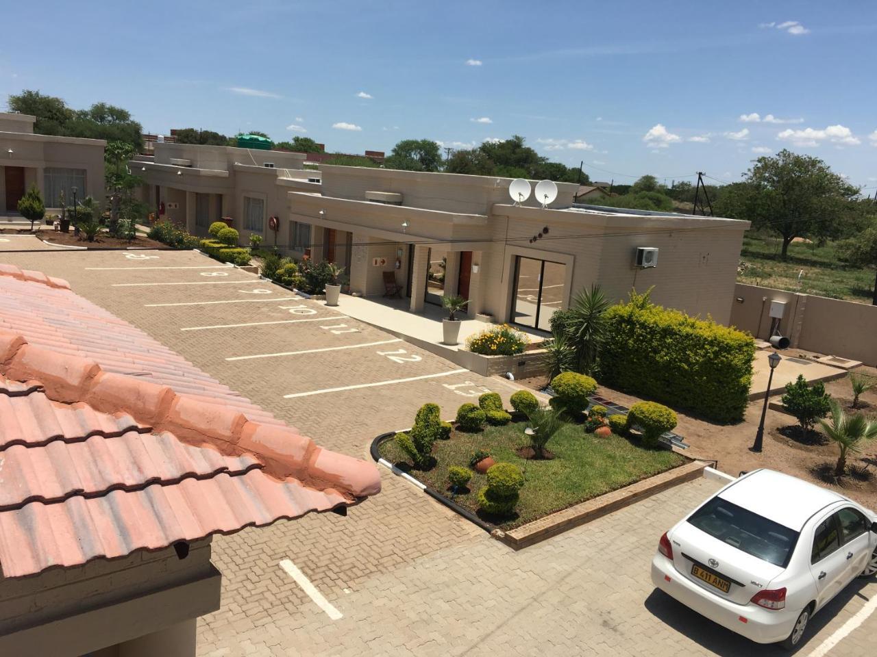 Hill View Inn Serowe Extérieur photo
